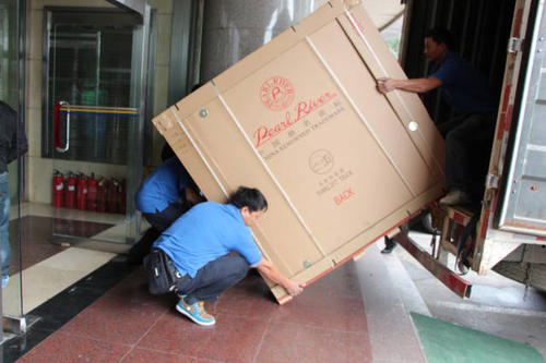 康平钢琴贵重工艺品无忧运